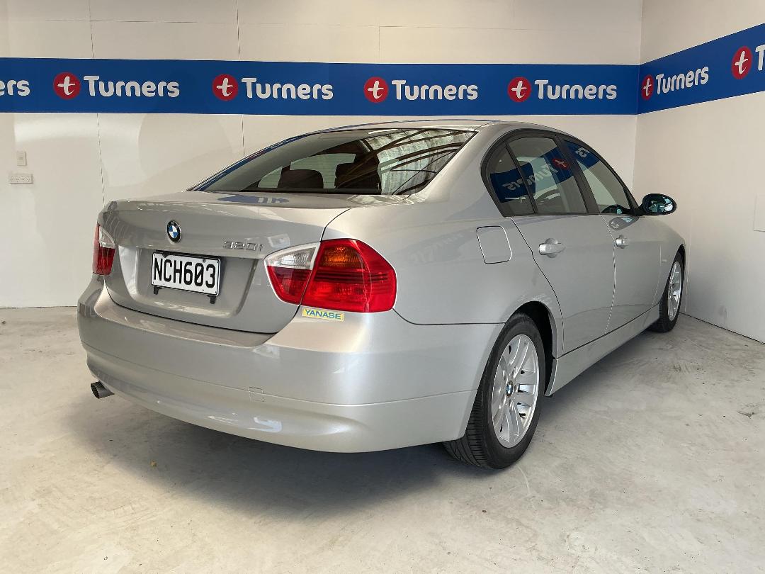 Photo '7' of BMW 320I