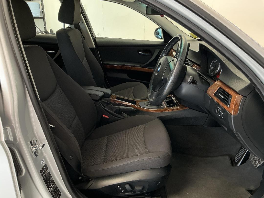 Photo '16' of BMW 320I