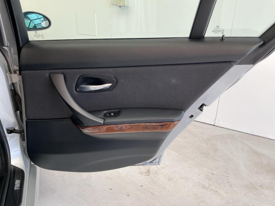 Photo '19' of BMW 320I