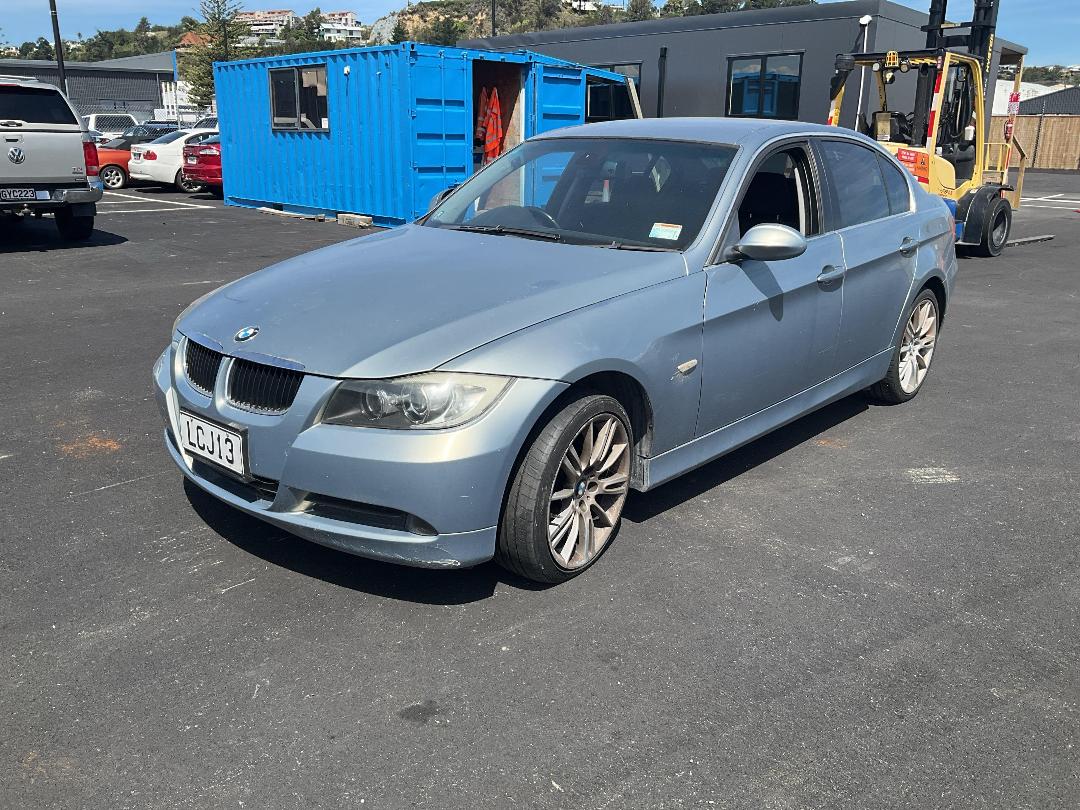 Photo '3' of BMW 323I