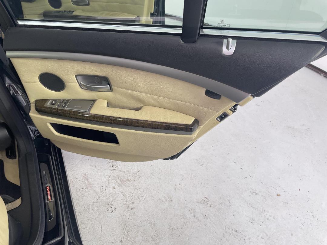 Photo '19' of BMW 740I