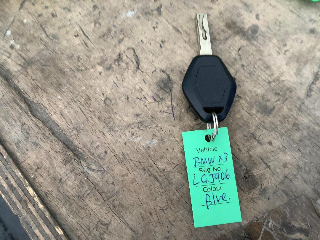 Photo '16' of BMW X3 2.5