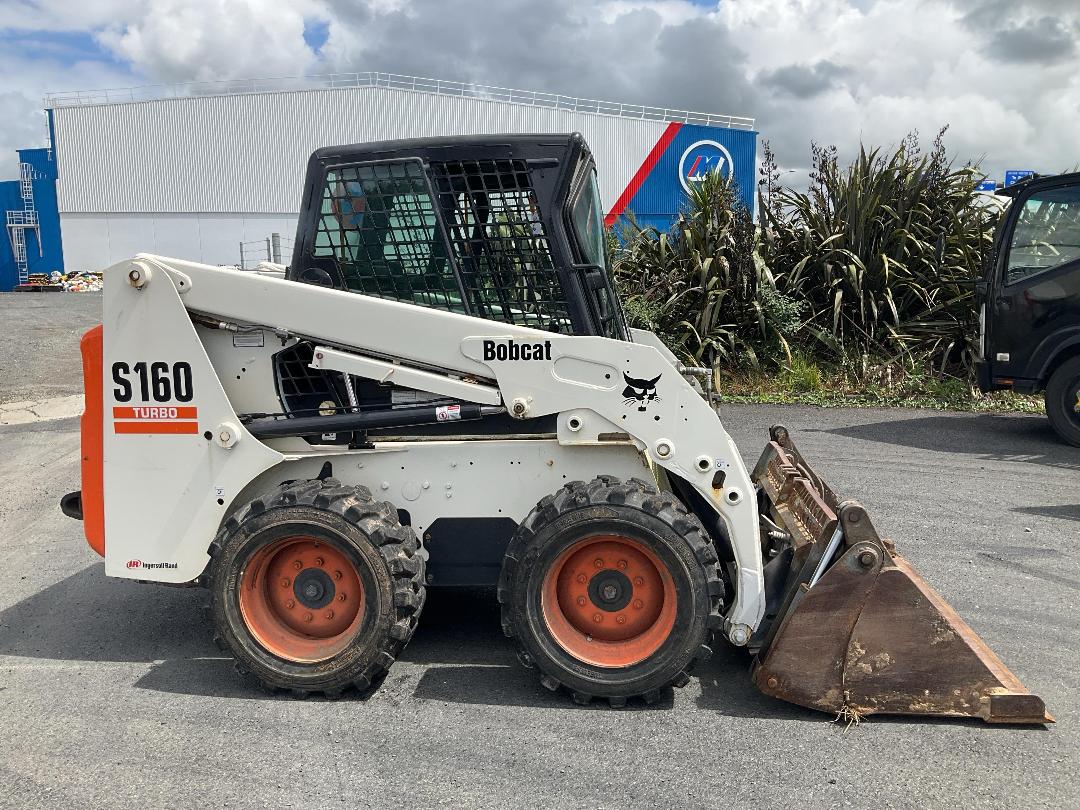 Photo '3' of Bobcat S160 Skid Steer