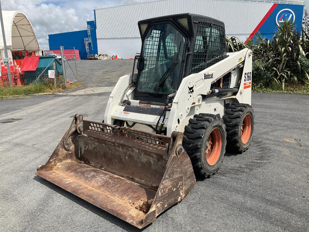 Photo '9' of Bobcat S160 Skid Steer