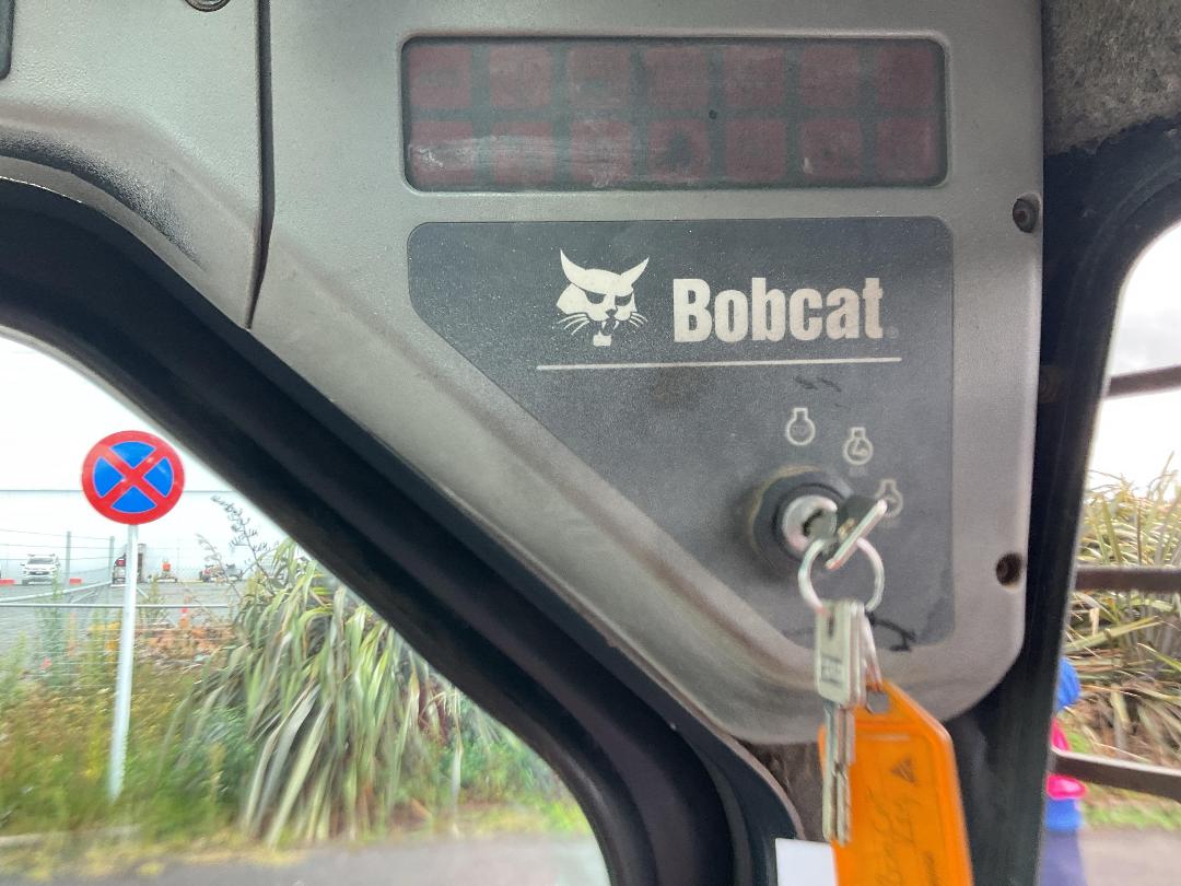 Photo '25' of Bobcat S160 Skid Steer