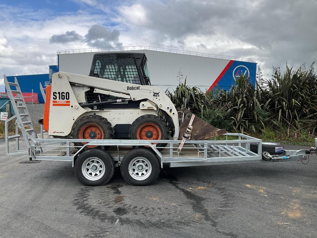 Photo '39' of Bobcat S160 Skid Steer