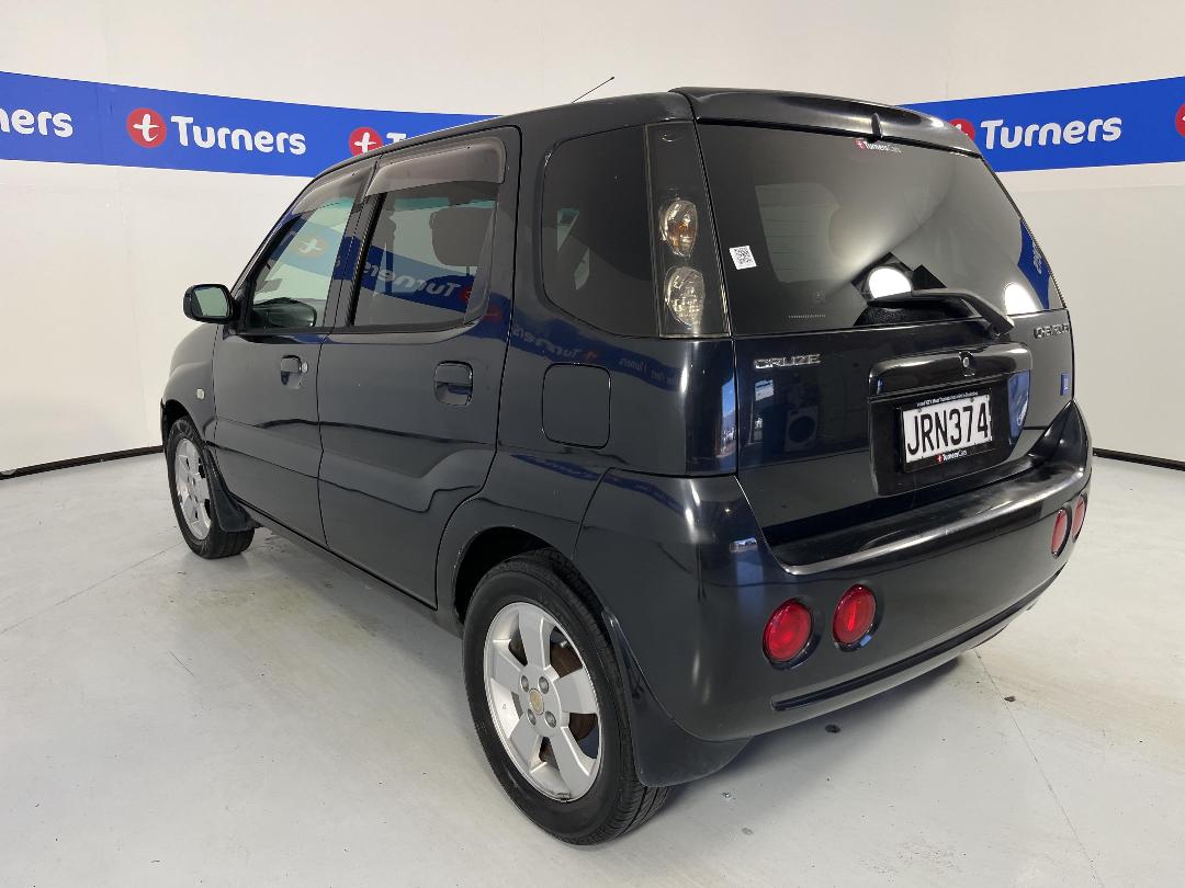 Photo '5' of Chevrolet Cruze Photo '5' of Chevrolet Cruze