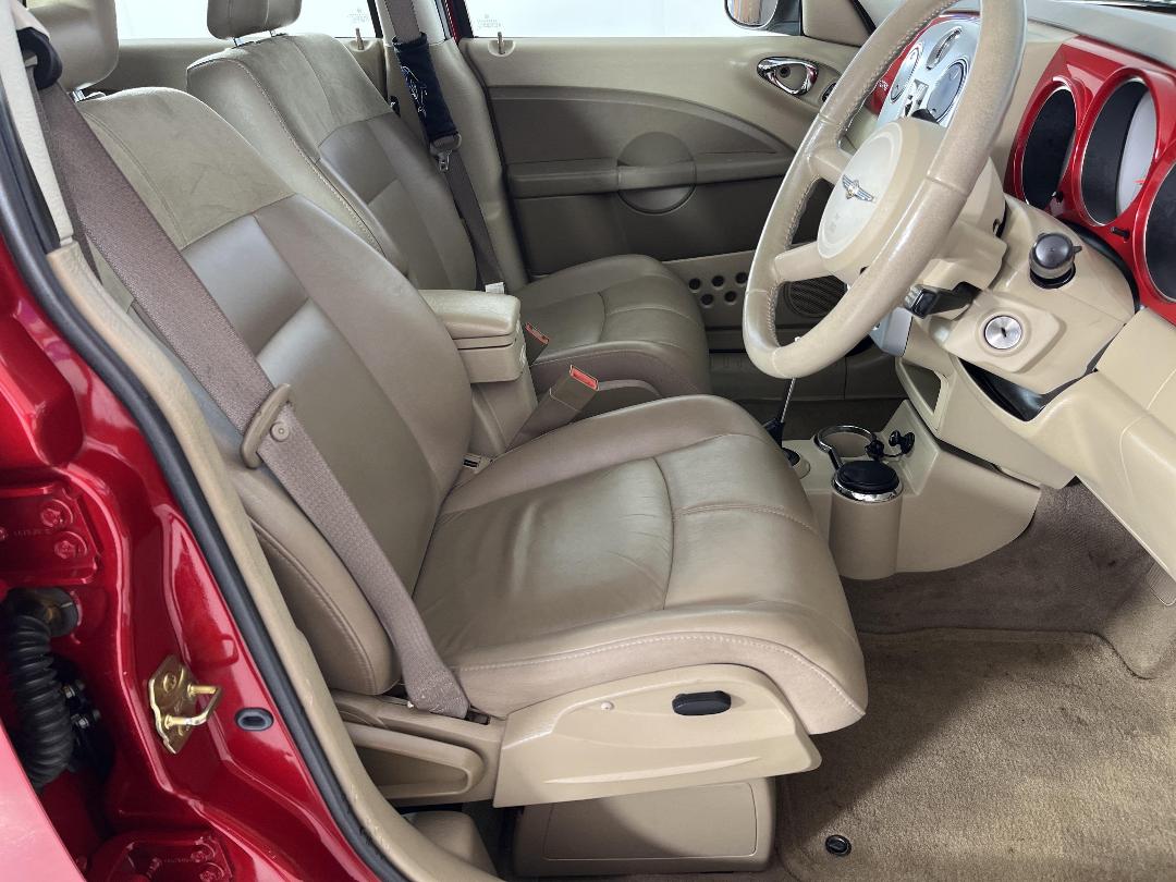 Photo '16' of Chrysler PT Cruiser Photo '16' of Chrysler PT Cruiser