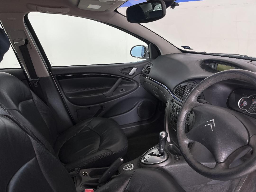 Photo '16' of Citroen C5 Photo '16' of Citroen C5