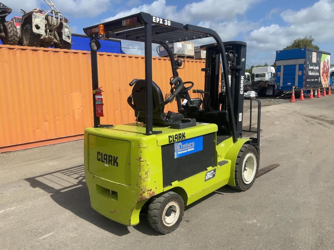 Photo '5' of Clark EPX30 Forklift Photo '5' of Clark EPX30 Forklift
