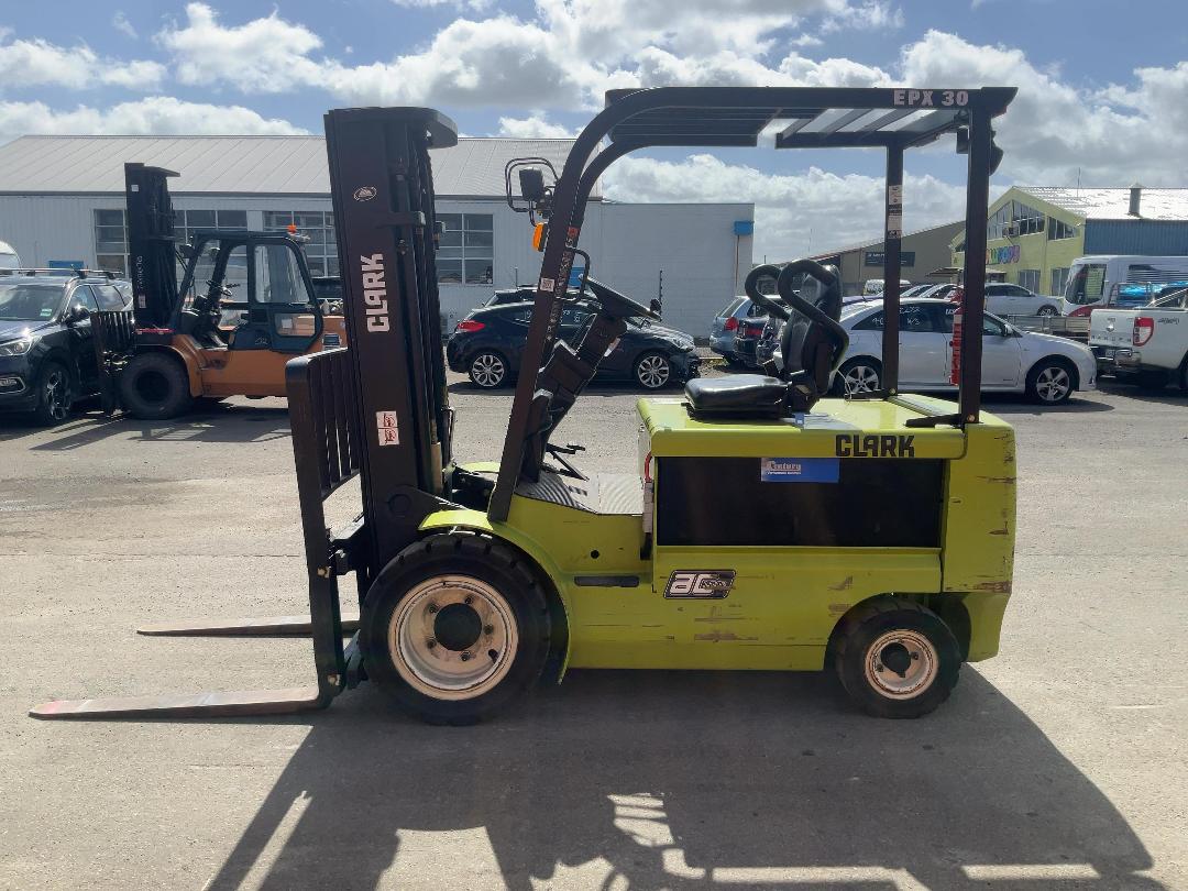 Photo '9' of Clark EPX30 Forklift Photo '9' of Clark EPX30 Forklift