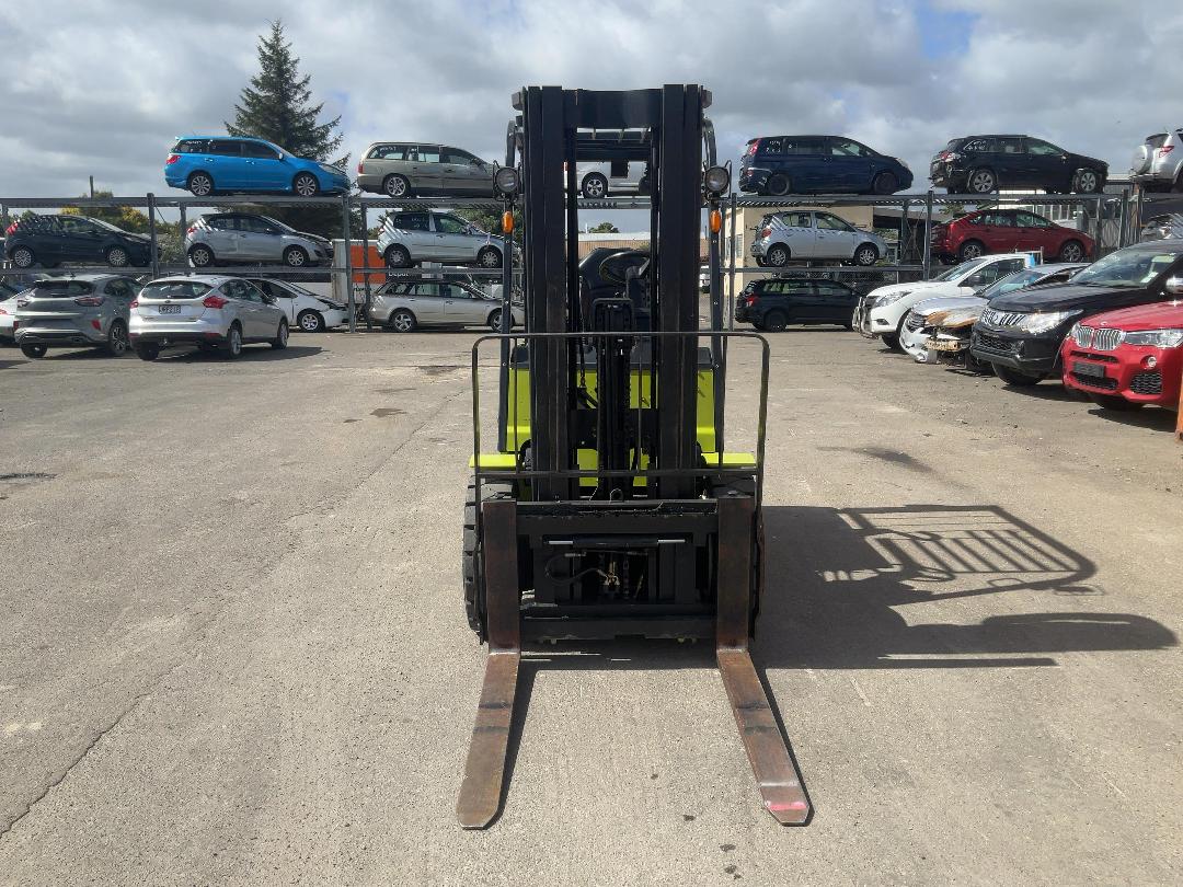 Photo '11' of Clark EPX30 Forklift Photo '11' of Clark EPX30 Forklift