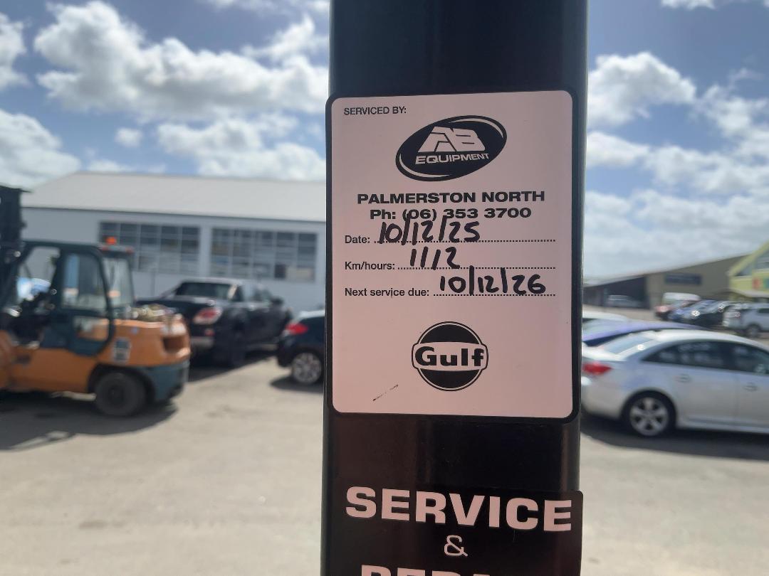 Photo '37' of Clark EPX30 Forklift Photo '37' of Clark EPX30 Forklift