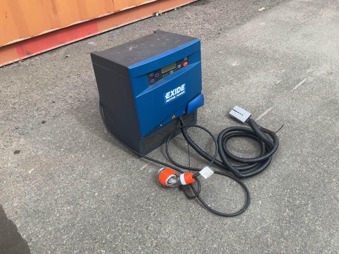 Photo '18' of Clark EPX30 Forklift Photo '18' of Clark EPX30 Forklift