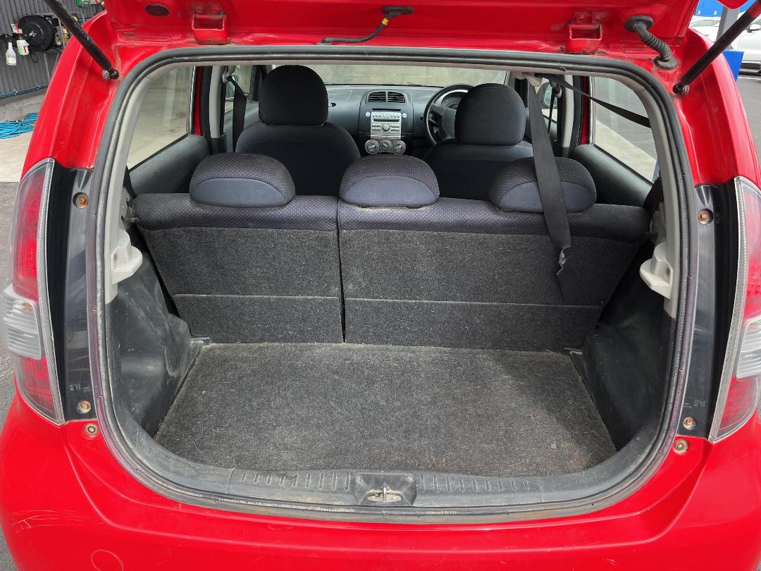 Photo '12' of Daihatsu Sirion