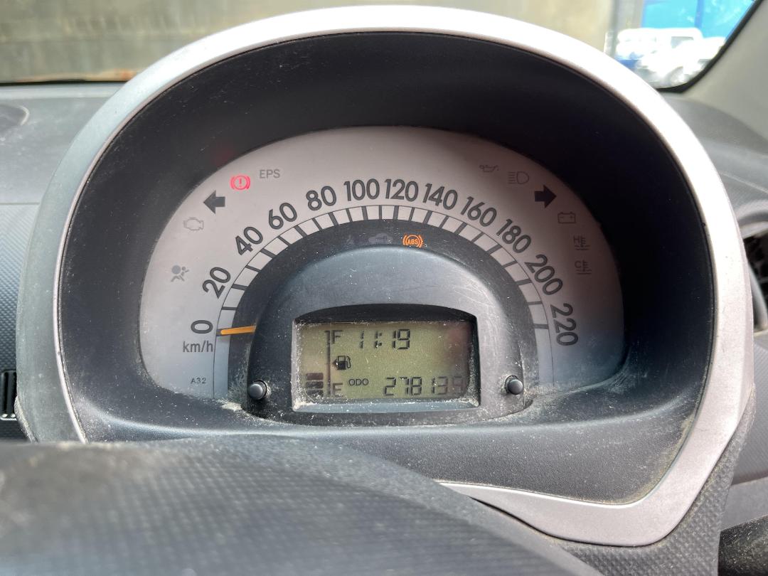 Photo '21' of Daihatsu Sirion