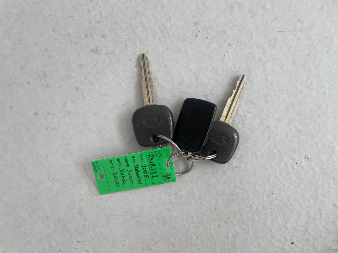 Photo '22' of Daihatsu Sirion Photo '22' of Daihatsu Sirion