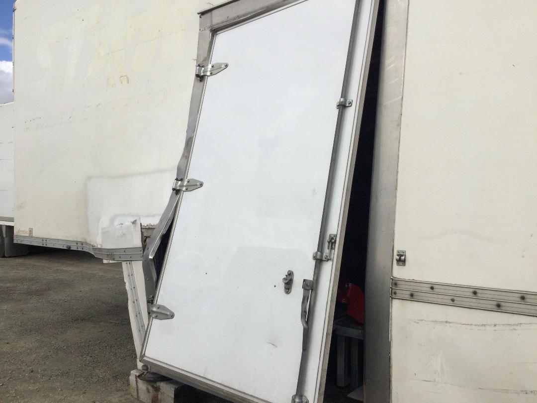 Photo '20' of Fairfax DGS /R13.6-3A Box Body Semi