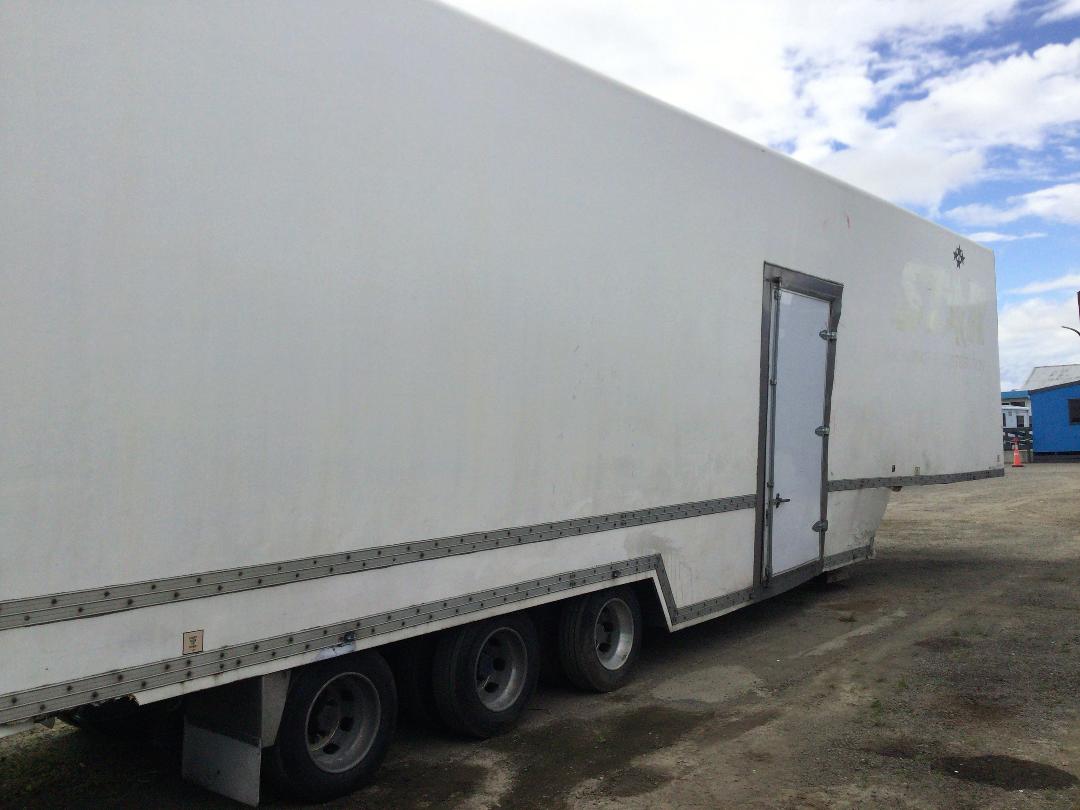 Photo '21' of Fairfax DGS /R13.6-3A Box Body Semi