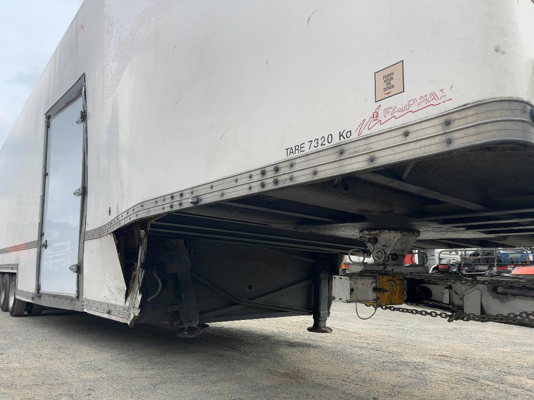 Photo '13' of Fairfax DGS /R13.6-3A Box Body Semi