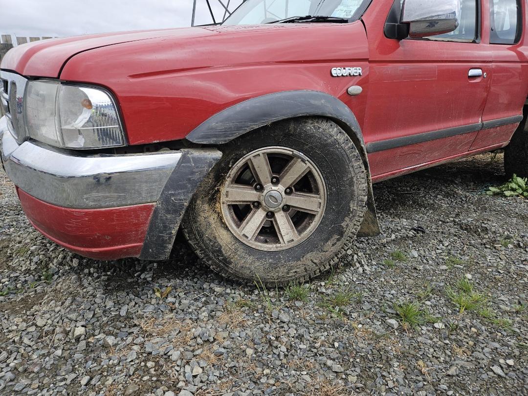 Photo '2' of Ford Courier XLT Wellside Photo '2' of Ford Courier XLT Wellside