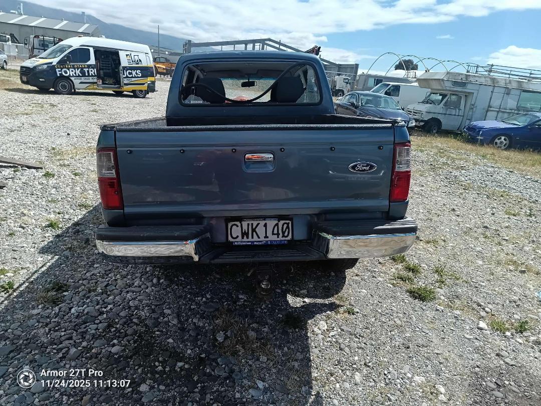 Photo '6' of Ford Courier TD XLX CR W/S