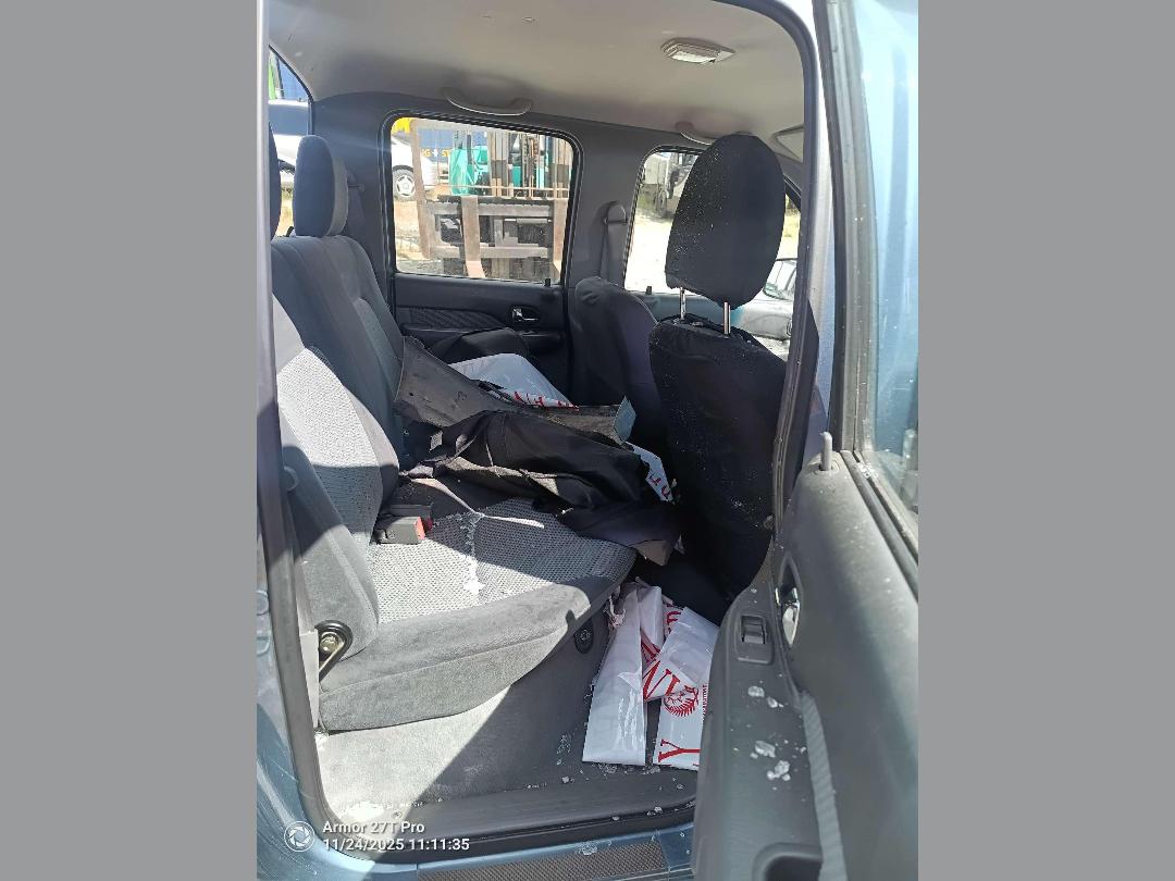 Photo '13' of Ford Courier TD XLX CR W/S