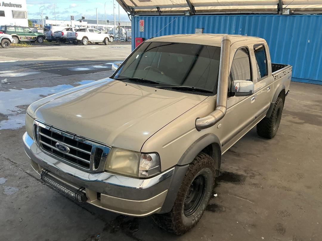 Photo '6' of Ford Courier TD XLX CR W/S