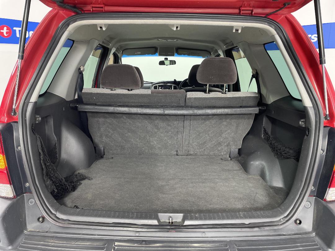 Photo '14' of Ford Escape