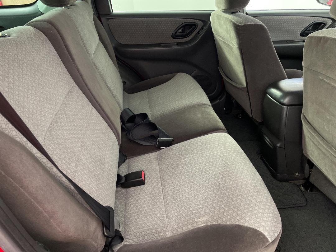 Photo '20' of Ford Escape