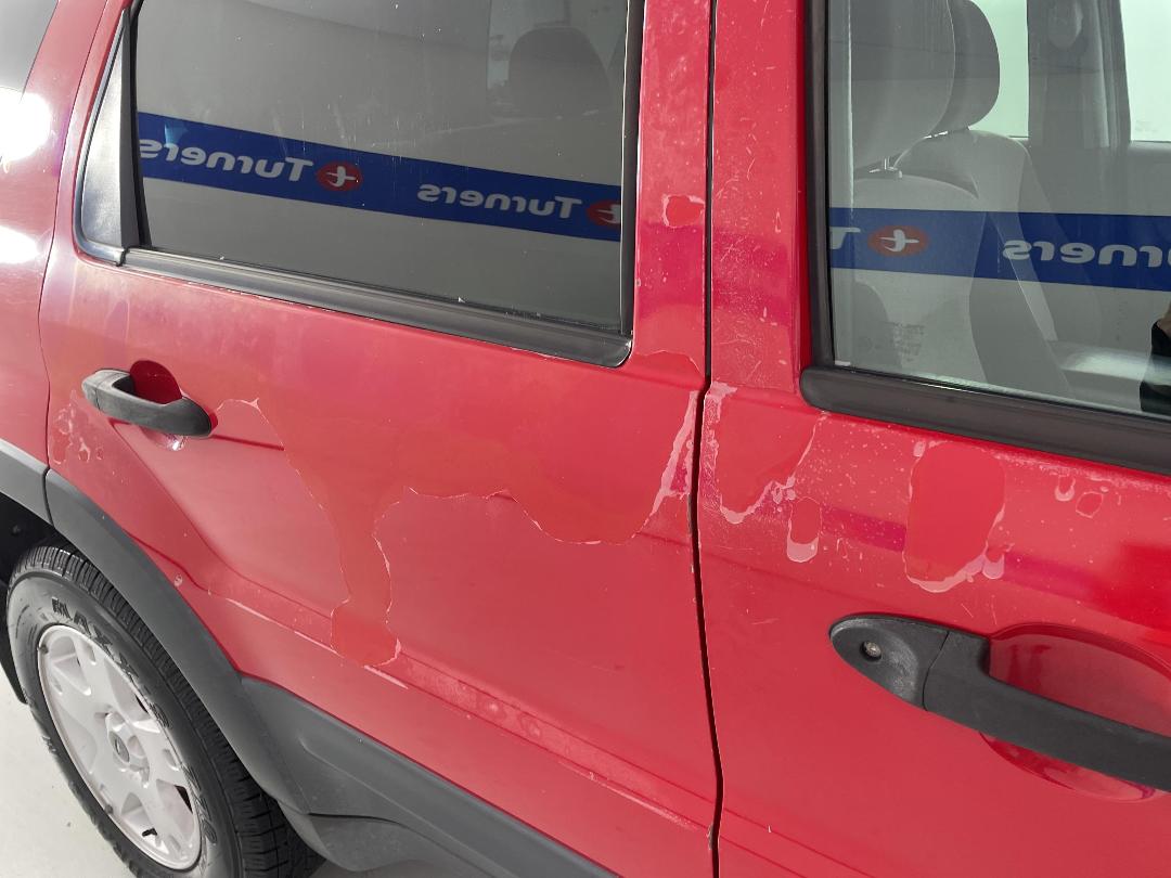 Photo '25' of Ford Escape