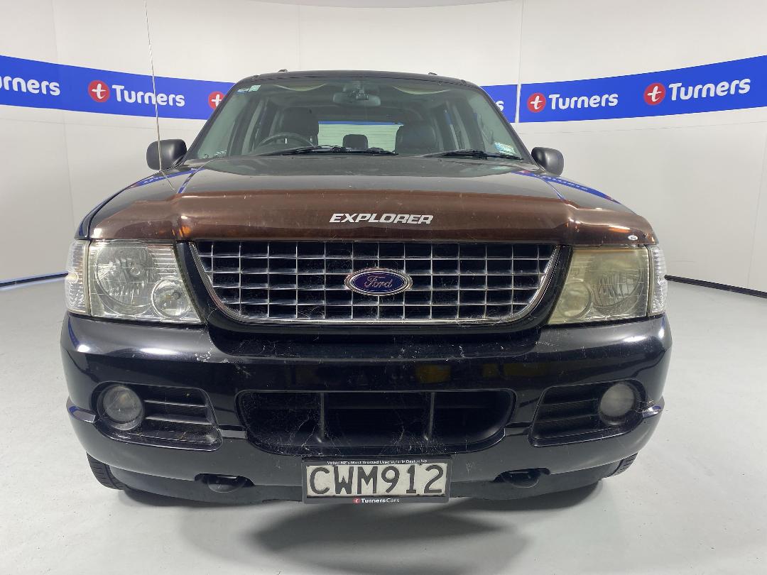 Photo '2' of Ford Explorer