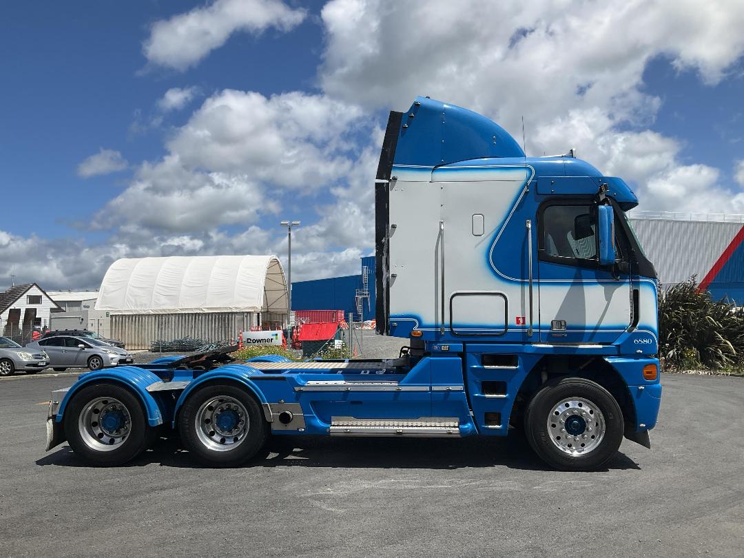 Photo '3' of Freightliner Argosy SSB Tractor Unit Photo '3' of Freightliner Argosy SSB Tractor Unit