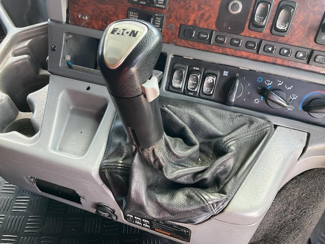 Photo '15' of Freightliner Argosy SSB Tractor Unit Photo '15' of Freightliner Argosy SSB Tractor Unit