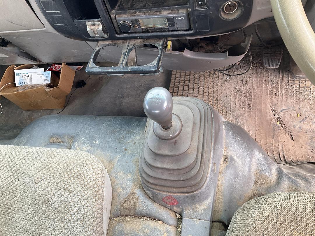 Photo '23' of Hino Dutro XZU424R Tipper