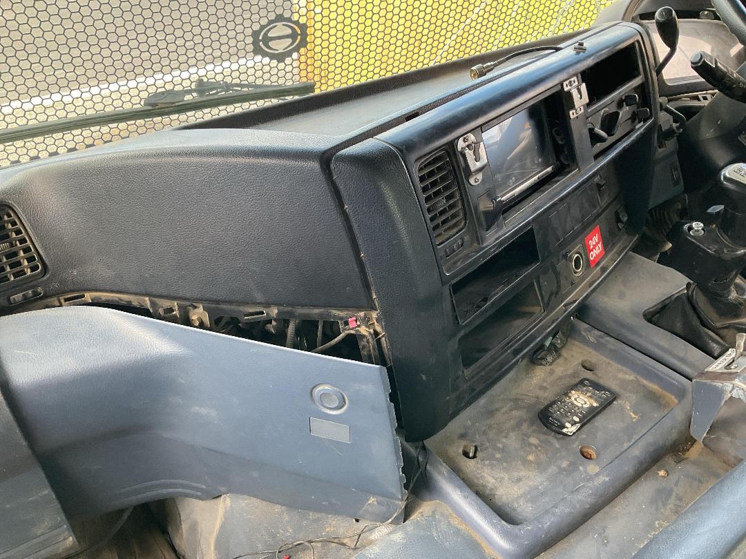 Photo '13' of Hino FS 2413 Other Truck