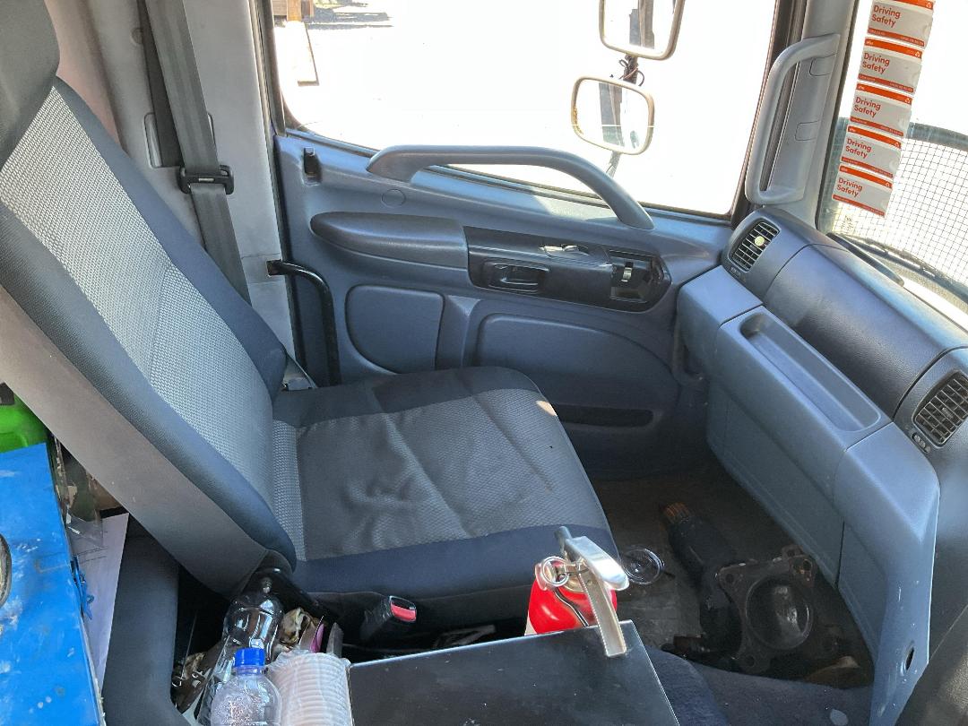 Photo '17' of HINO FY 1EUPG-WPN Tipper Photo '17' of HINO FY 1EUPG-WPN Tipper