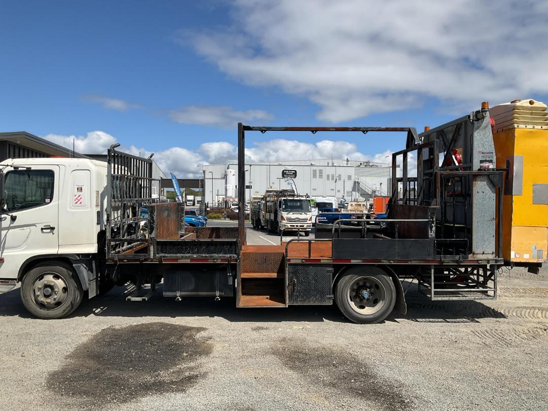 Photo '7' of Hino GD PA-HAU Traffic Management