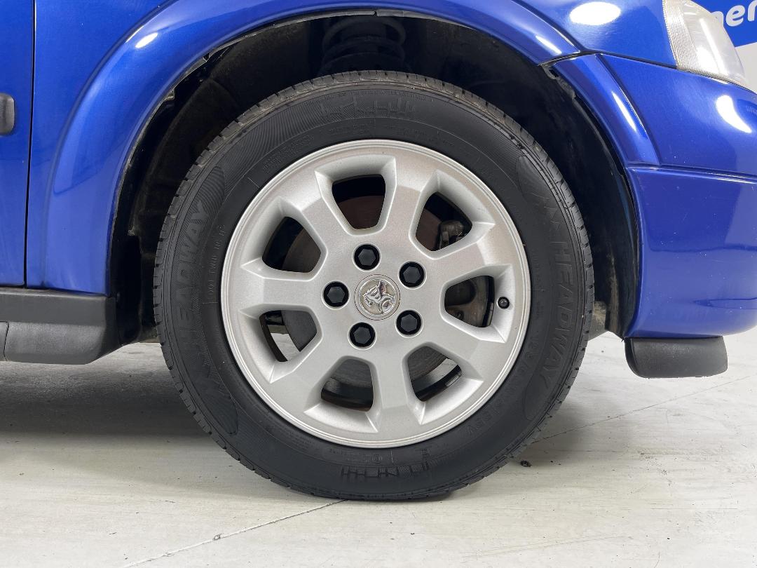 Photo '9' of Holden Astra Photo '9' of Holden Astra