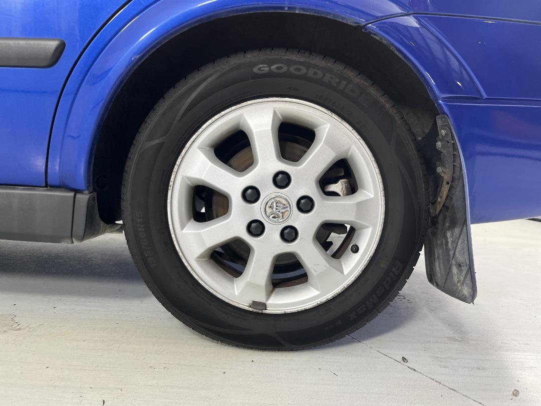 Photo '11' of Holden Astra Photo '11' of Holden Astra