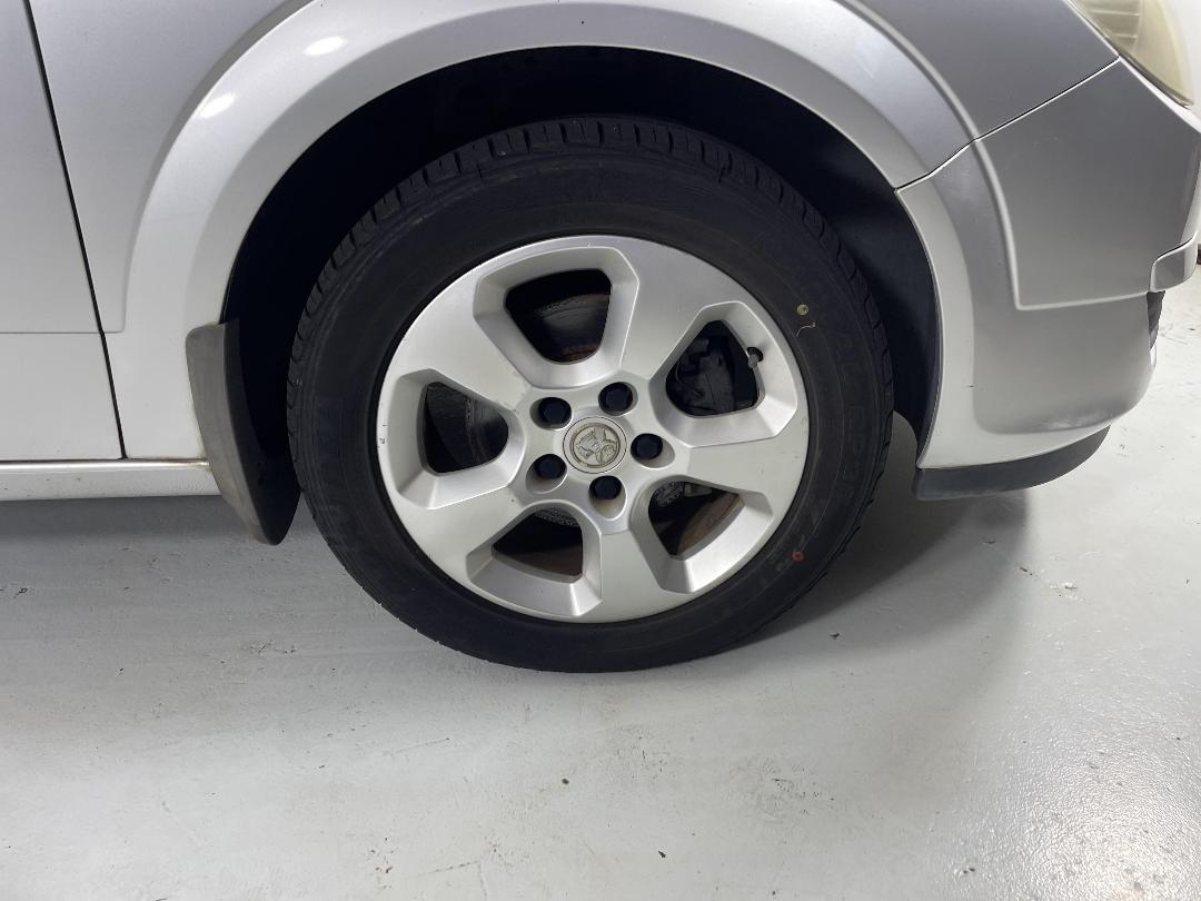 Photo '7' of Holden Astra CDX