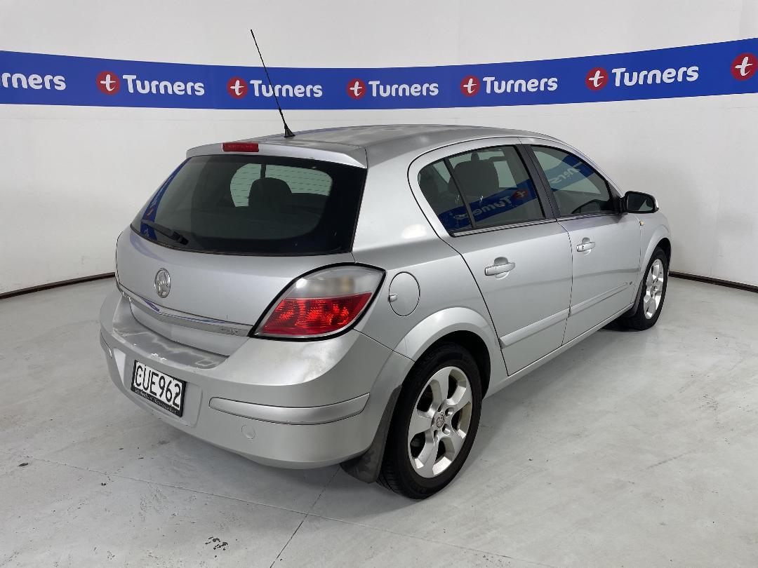 Photo '6' of Holden Astra CDX