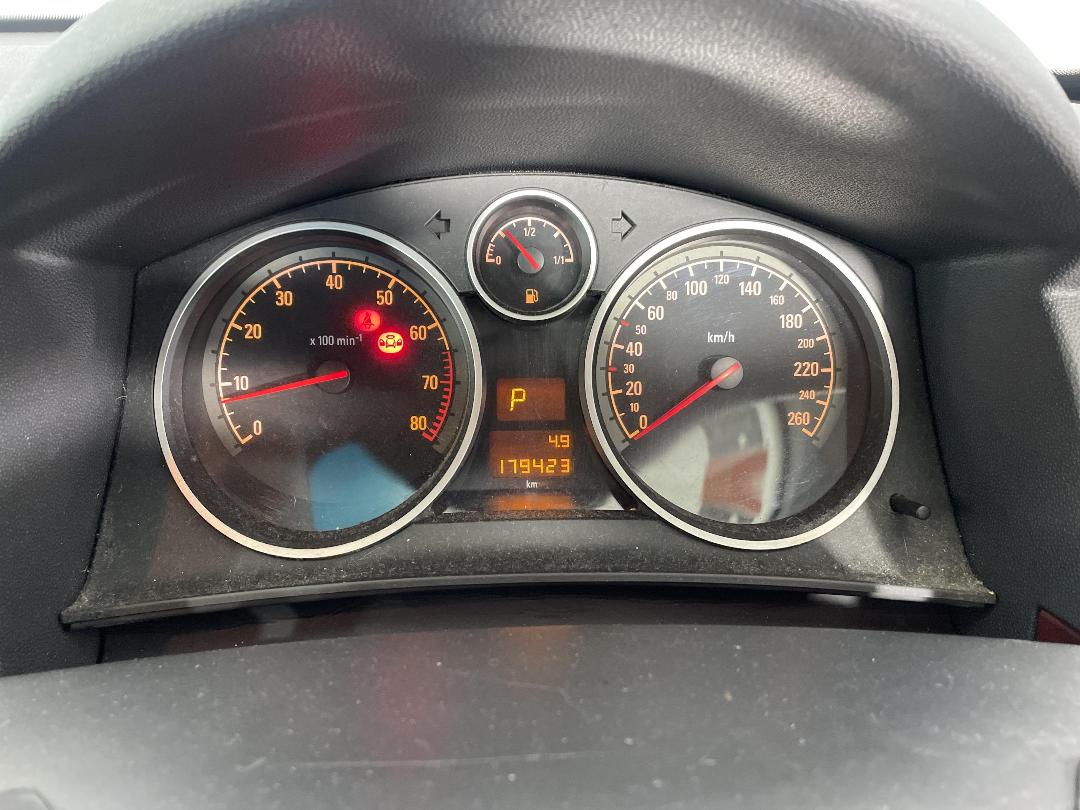 Photo '19' of Holden Astra CDX