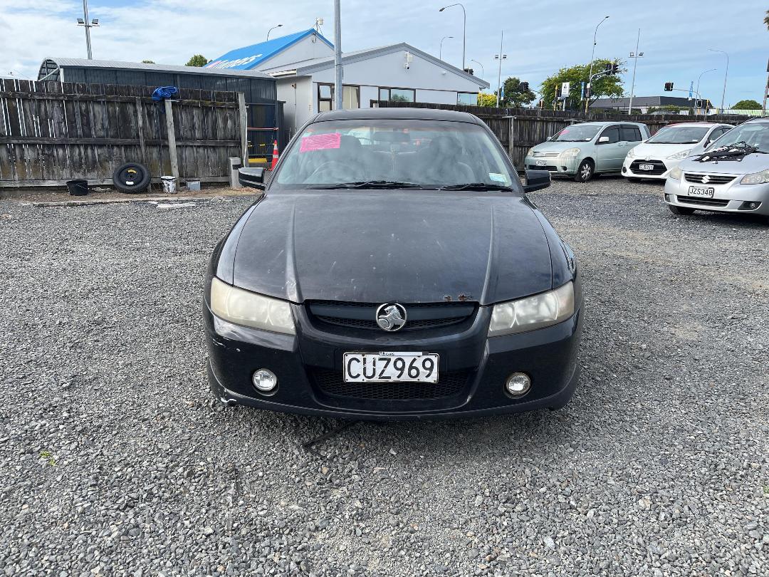 Photo '2' of Holden Commodore S V6