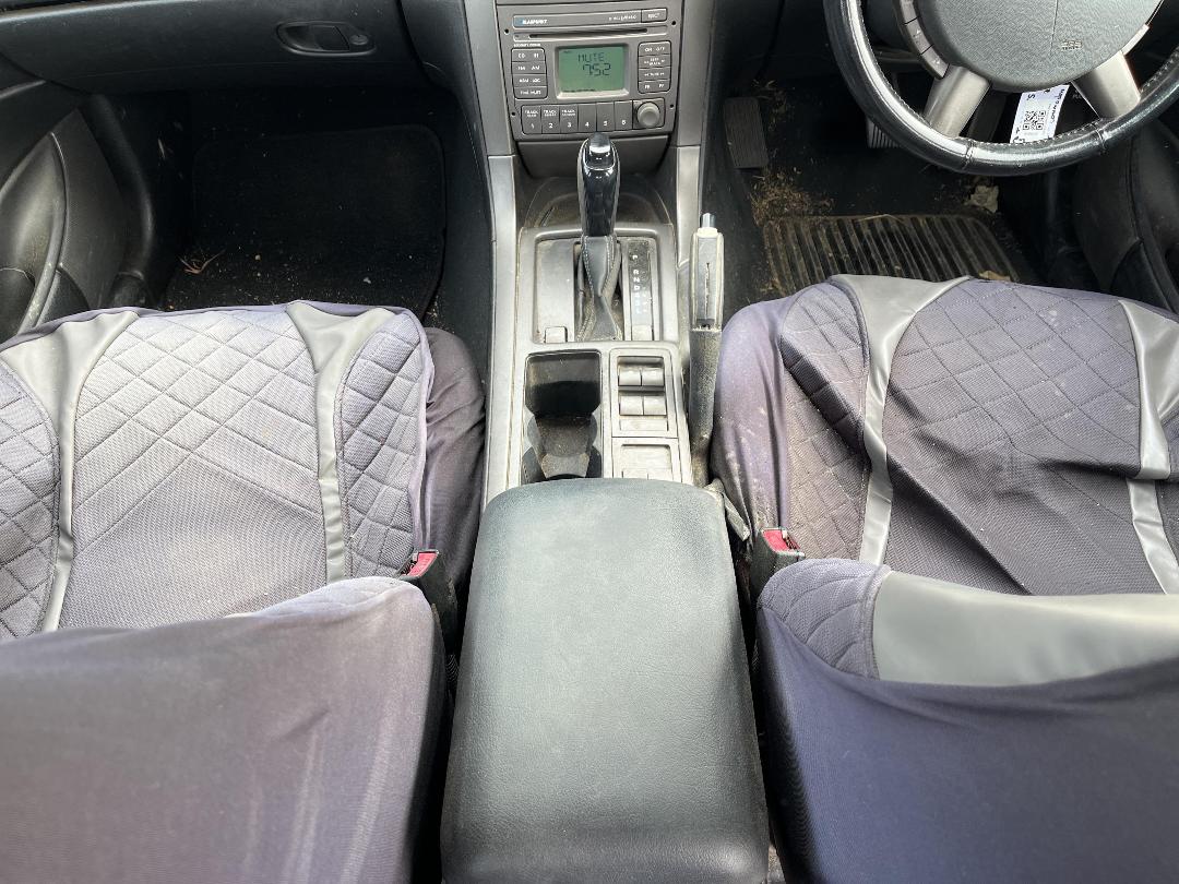 Photo '16' of Holden Commodore S V6