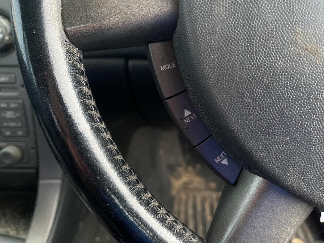 Photo '18' of Holden Commodore S V6