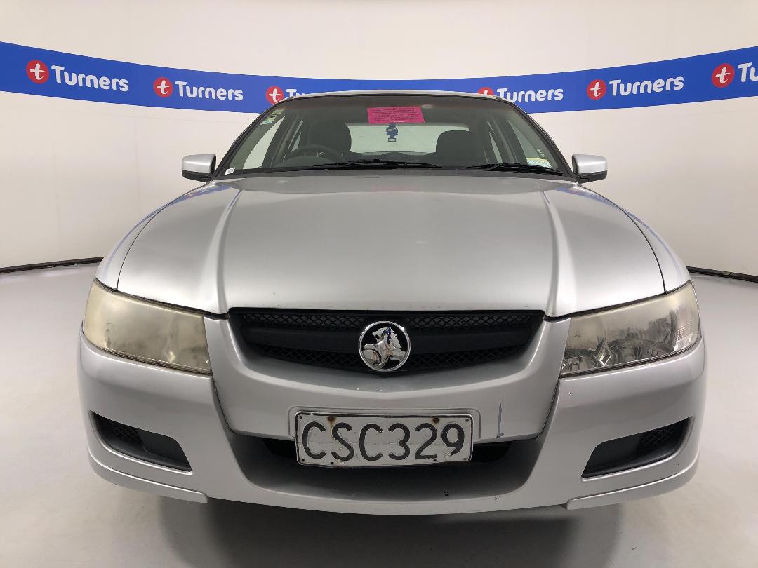 Photo '3' of Holden Commodore Exec