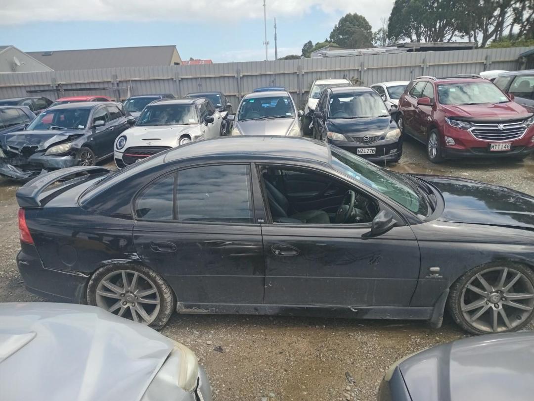 Photo '3' of Holden Commodore S V6