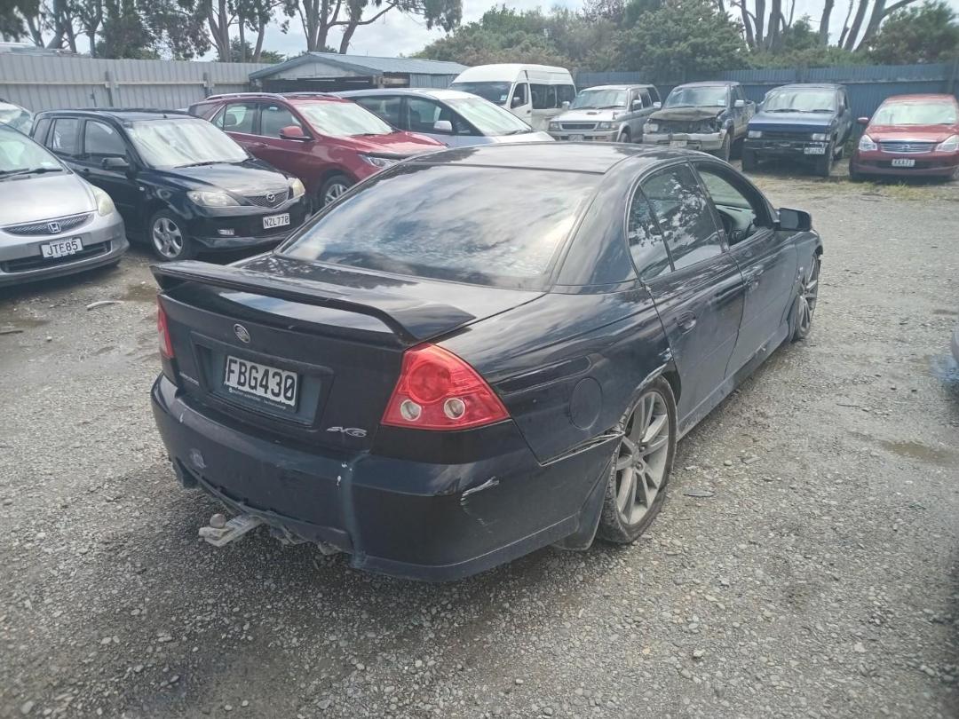 Photo '4' of Holden Commodore S V6