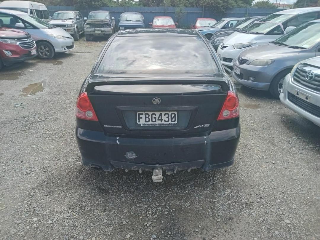 Photo '13' of Holden Commodore S V6